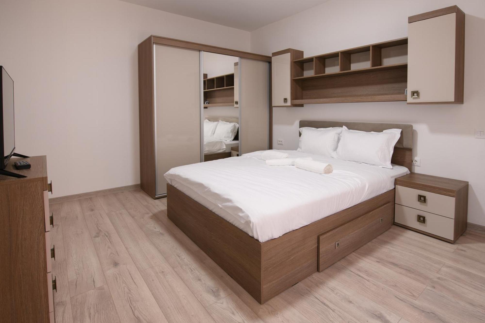 Ferienwohnung Smart Living Plaza Bukarest Exterior foto